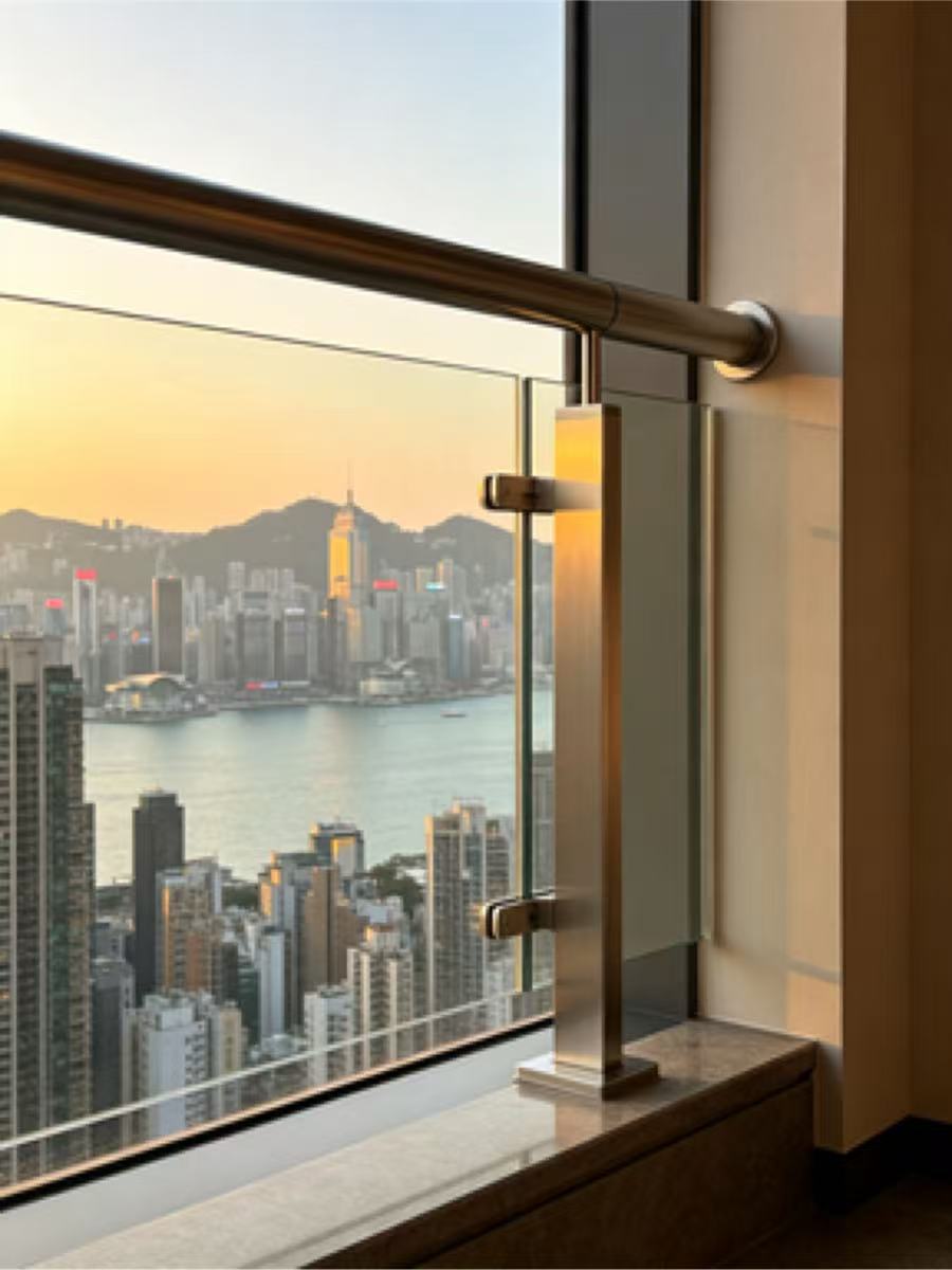 BSEN316不鏽鋼拉絲方立柱側掛圓扶手玻璃欄河 高空海景豪宅複式別墅落地玻璃窗室內工程定造