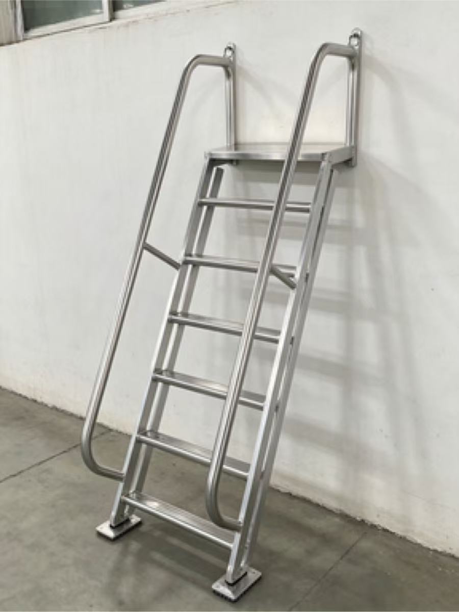 不鏽鋼檢修步梯天台出入口梯帶雙側扶手防滑踏步掛牆式平台斜梯工廠直銷