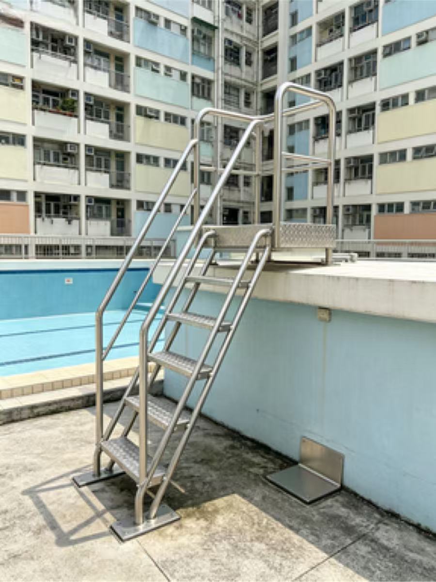 不鏽鋼泳池檢修平台梯帶扶手安全護欄防滑花紋踏步天台跨線橋過橋梯工廠直銷