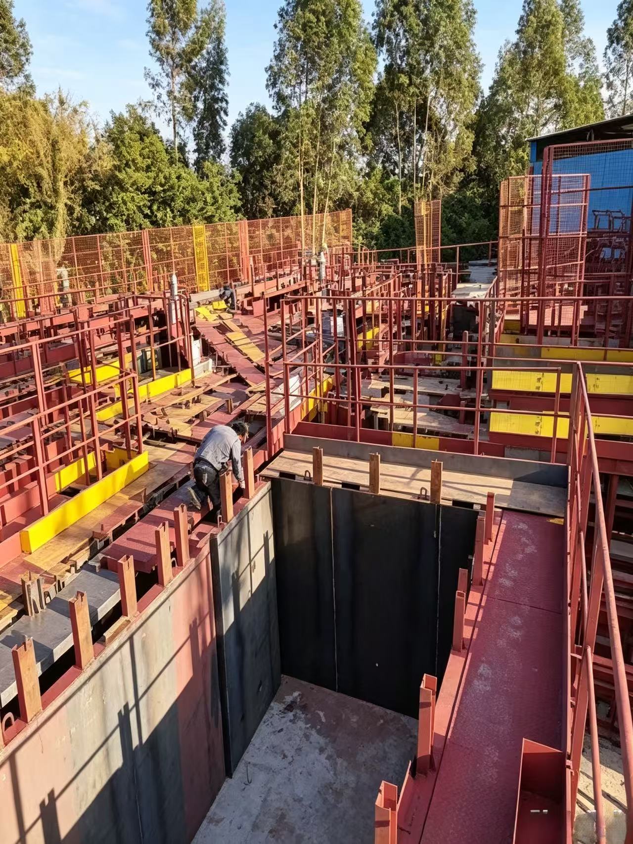 建築工程重型組合式剪力牆鋼模板系統連地盤安全防護網欄工程定造