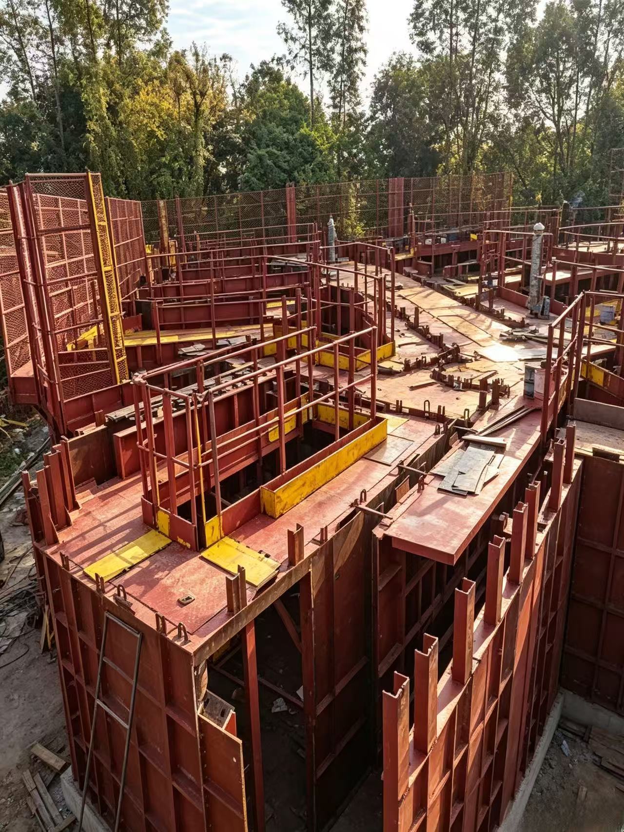 建築工程重型組合式剪力牆鋼模板系統連地盤安全防護網欄工程定造